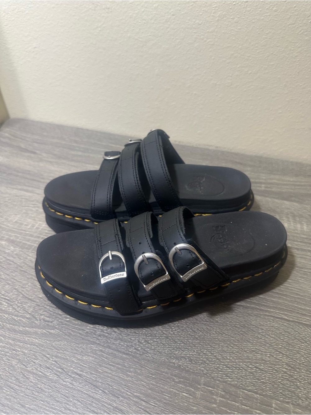 Dr. Martens Blaire Leather Slide - Women, Sz 7, Excellent condition!